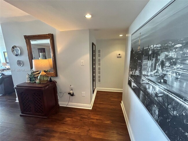 Building Photo - 18031 Biscayne Blvd