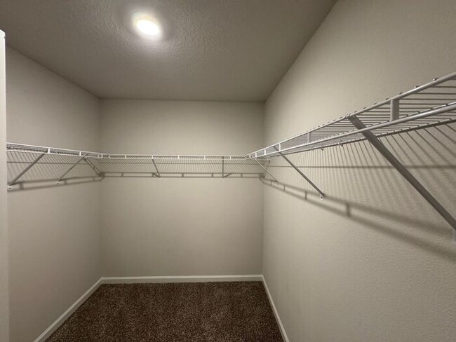 Building Photo - Pensacola - Deer Run - 4 bed, 2 bath w/ co...