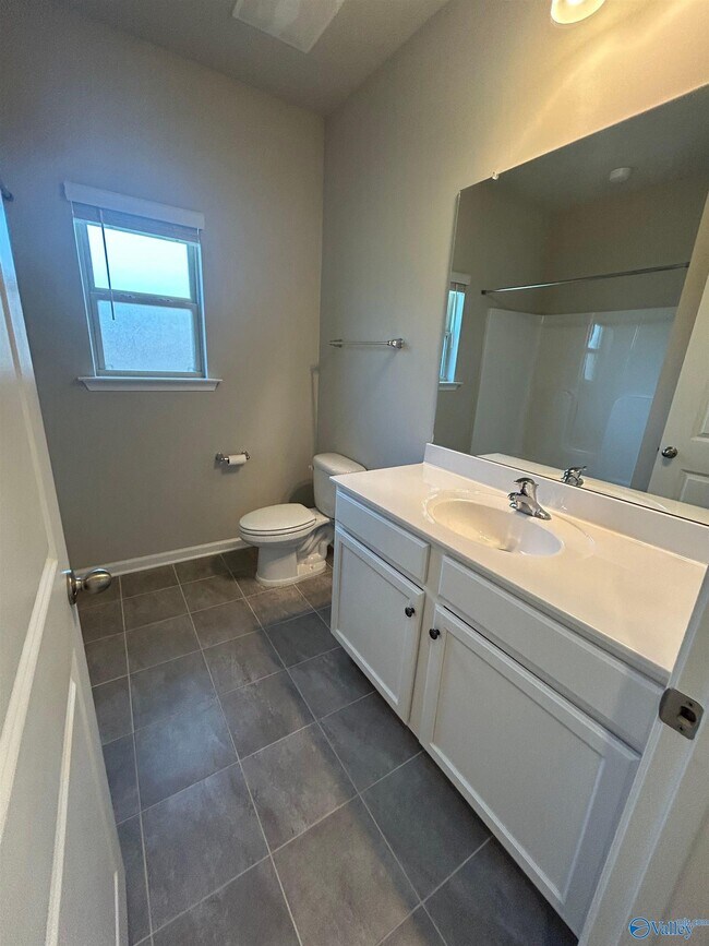 Building Photo - 7040 Regency Ln SE