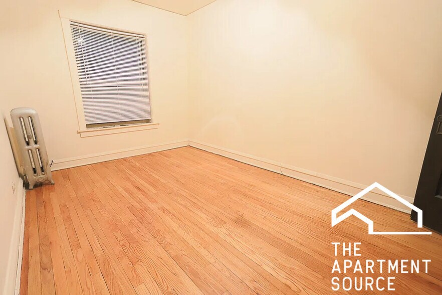 Building Photo - 4914 N Hoyne Ave