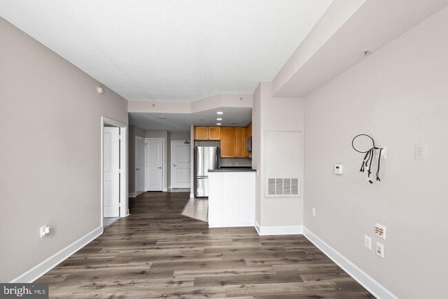 Building Photo - 3600 S Glebe Rd