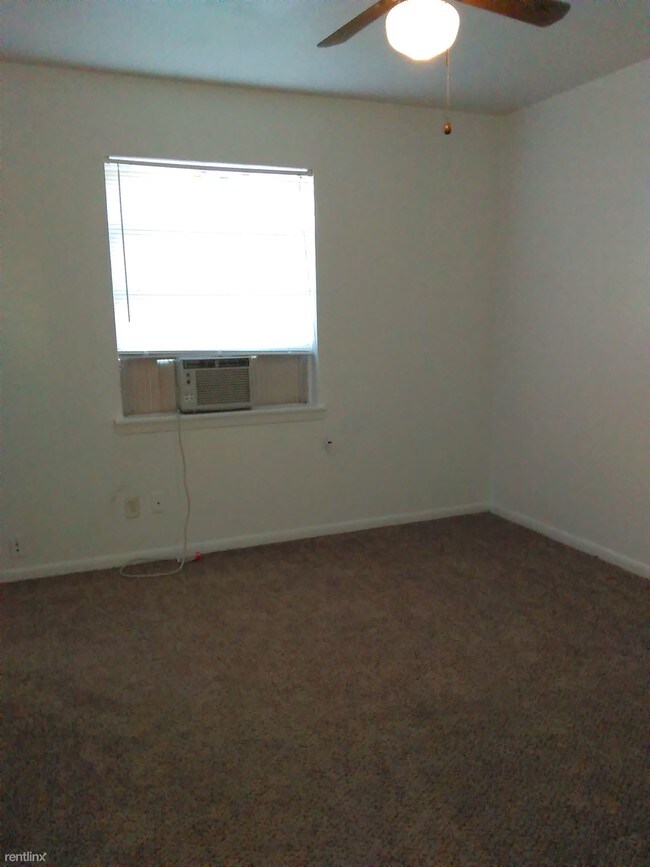 406 Wellborn Rd N 406 Wellborn Rd N College Station TX 77840