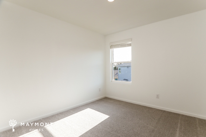 Building Photo - 14814 Warwick Shire