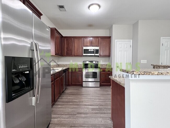 Building Photo - 112 Saluda Springs Ct
