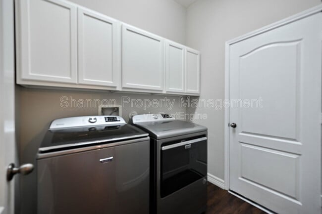 Building Photo - 10947 Redstone Ct
