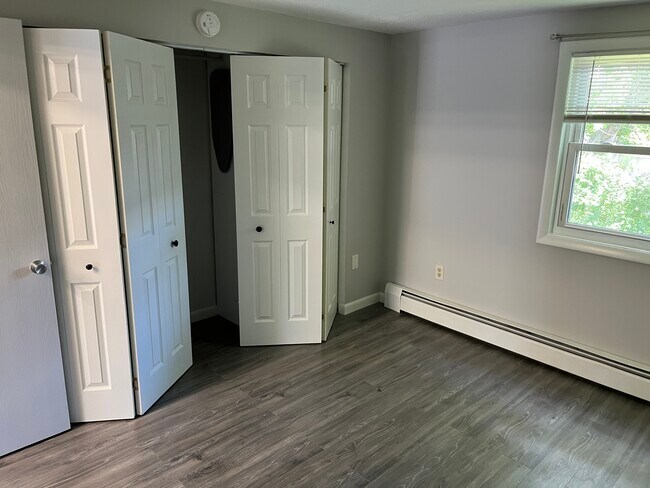 Building Photo - 808 Cocheco Ct