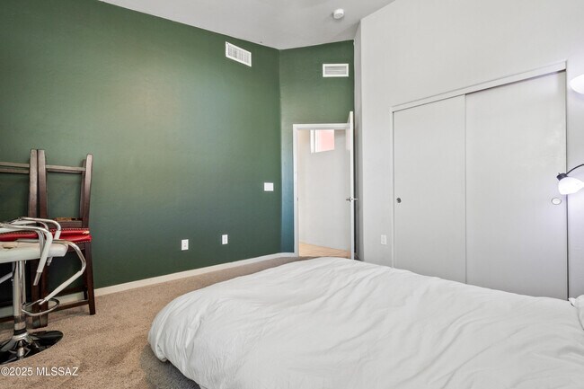 Building Photo - 7526 E Chalkboard Ct