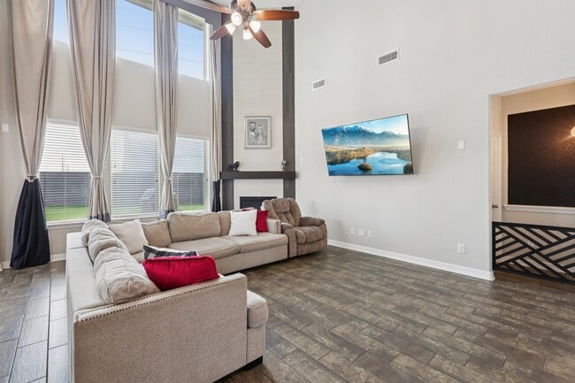 Building Photo - 9403 Peralta Creek Ct