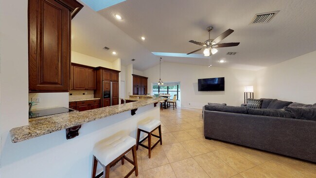 Building Photo - 1835 Staimford Cir