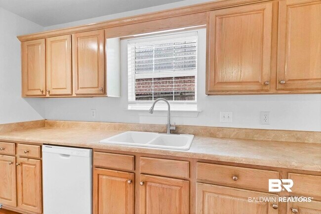 Building Photo - 8352 Preakness Ct