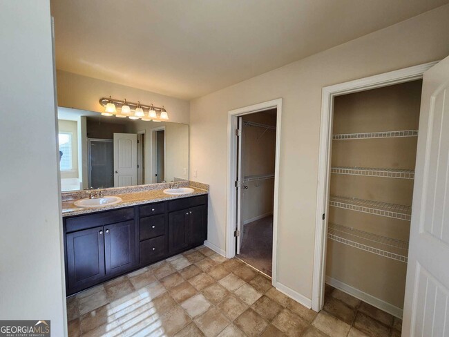 Building Photo - 2328 Centenary Way Ct
