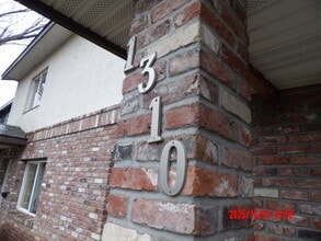 Building Photo - 3 Bedroom Duplex