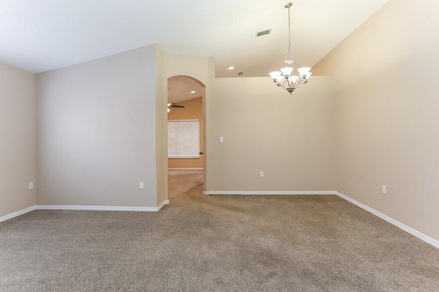 Building Photo - 1538 SE 20th Pl