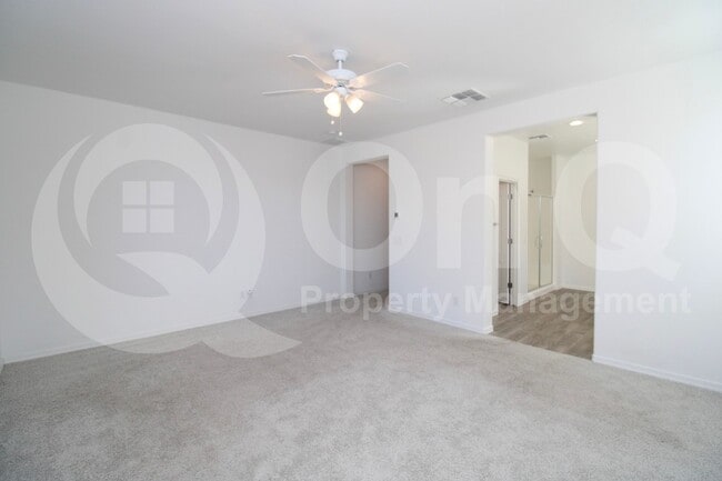 Building Photo - 23034 E Via Del Sol