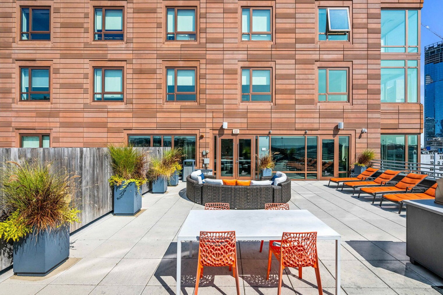 Building Photo - 99 Kneeland St