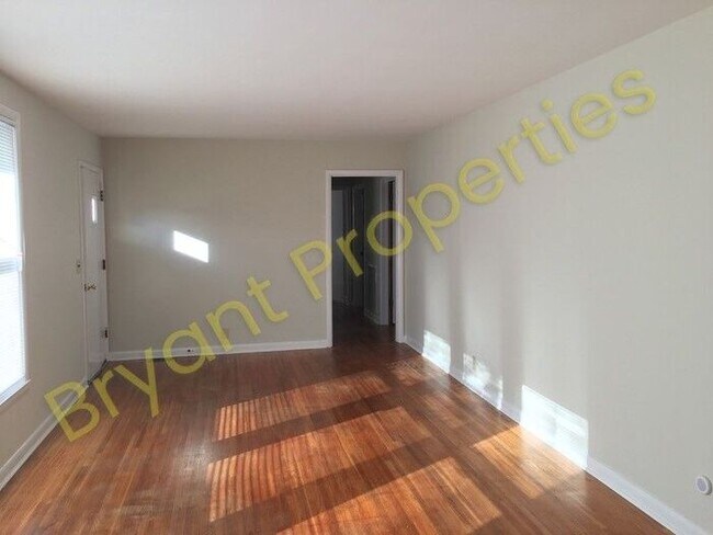 Building Photo - East Nashville - 3-Bedroom 1 Bath