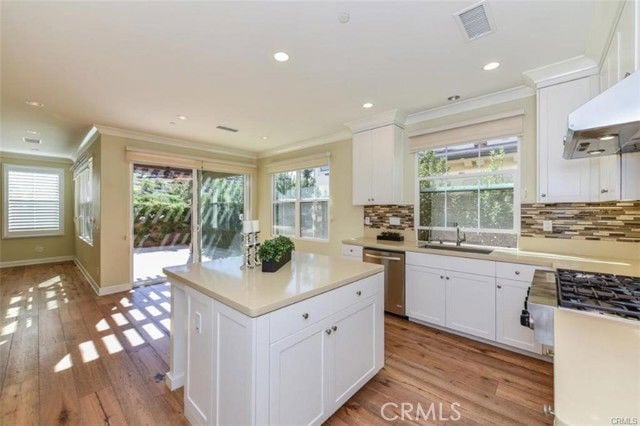 Building Photo - 134 Stallion