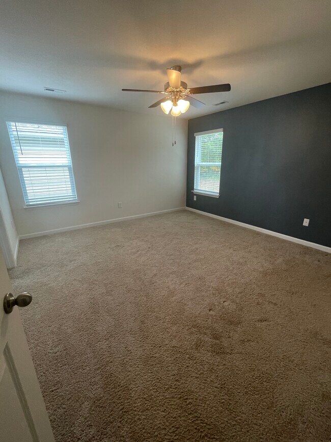 Building Photo - 206 Wanderlust Ct