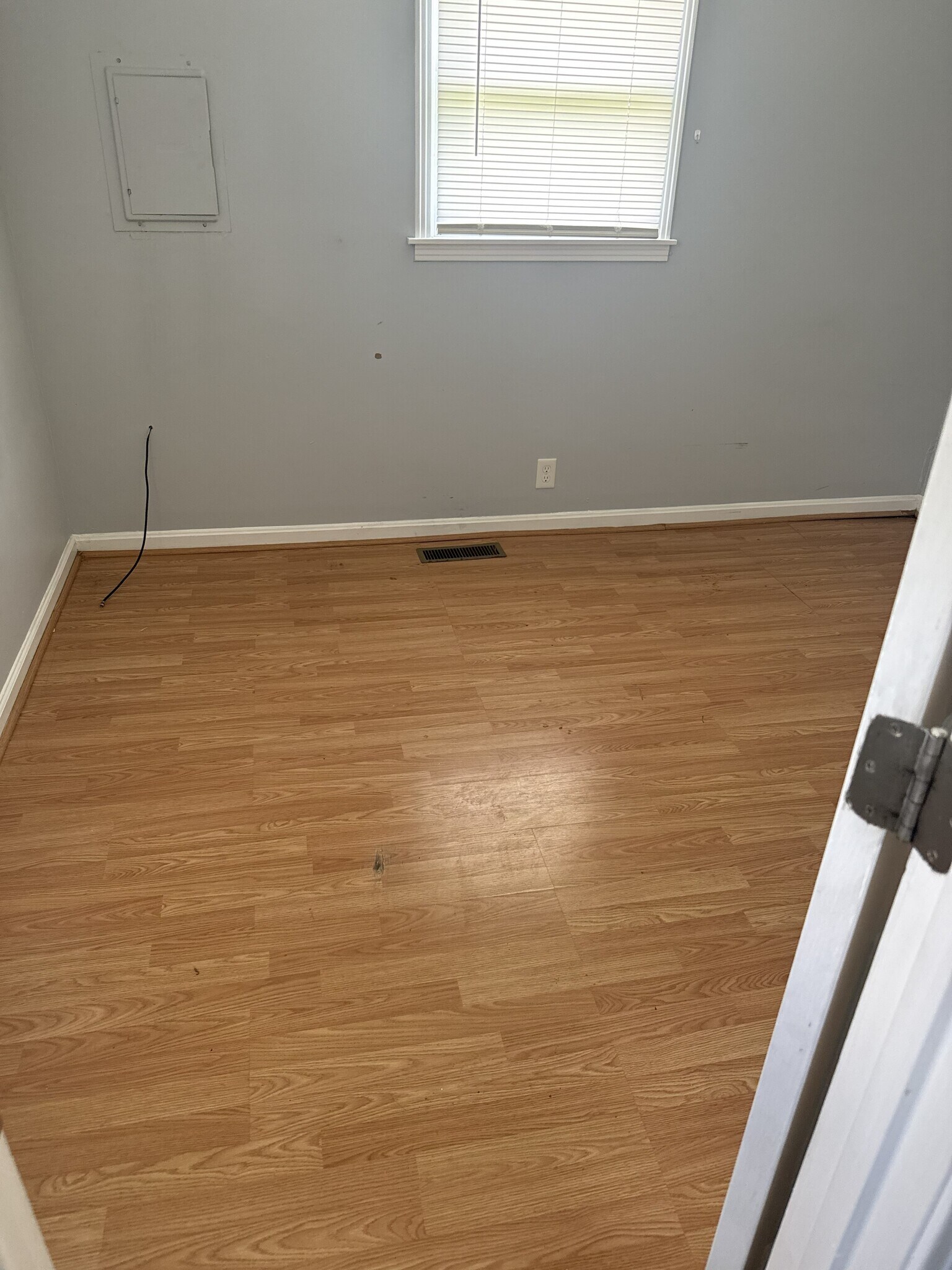 Building Photo - 128B Batey Cir