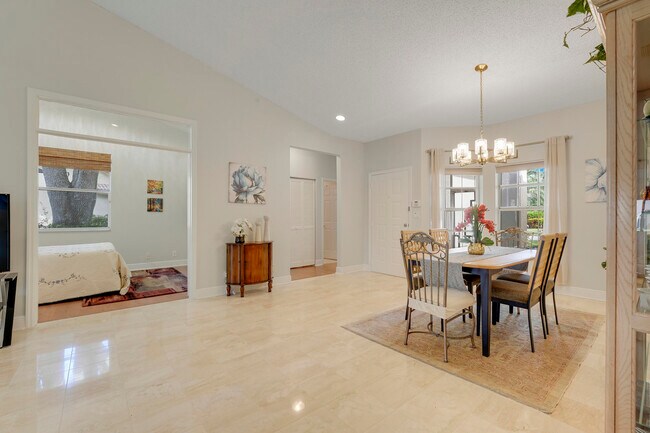 Building Photo - 7136 Ashford Ln