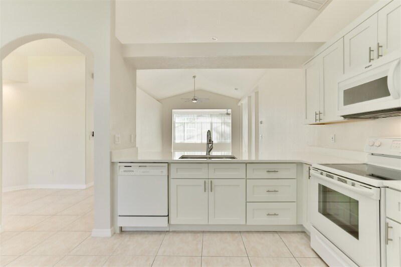 Building Photo - 1161 Siesta Key Cir