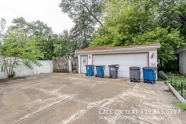 Building Photo - 4209 Eastway-