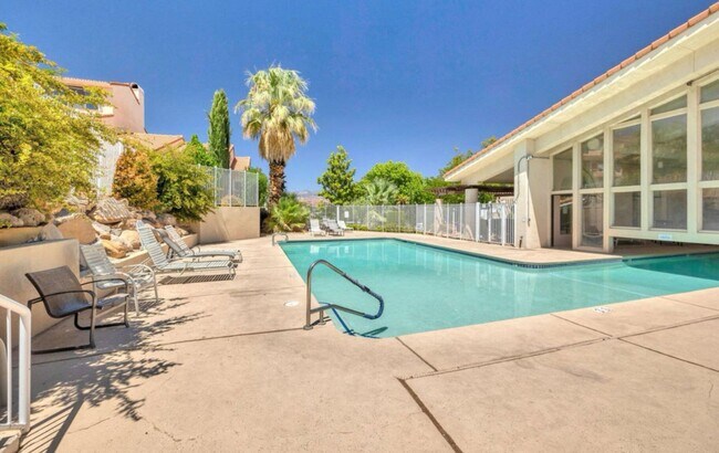 Building Photo - Recently updated condo with gym, pool, and...