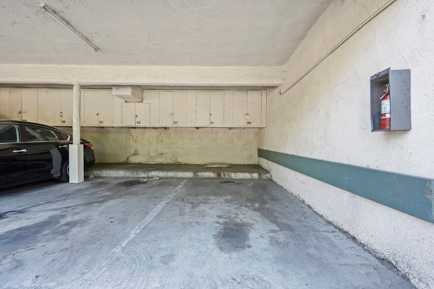 Building Photo - 8601 International Ave