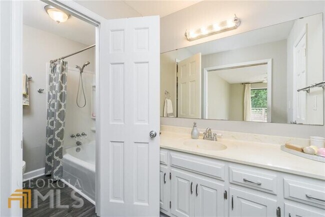 Building Photo - 3745 Creekstone Way