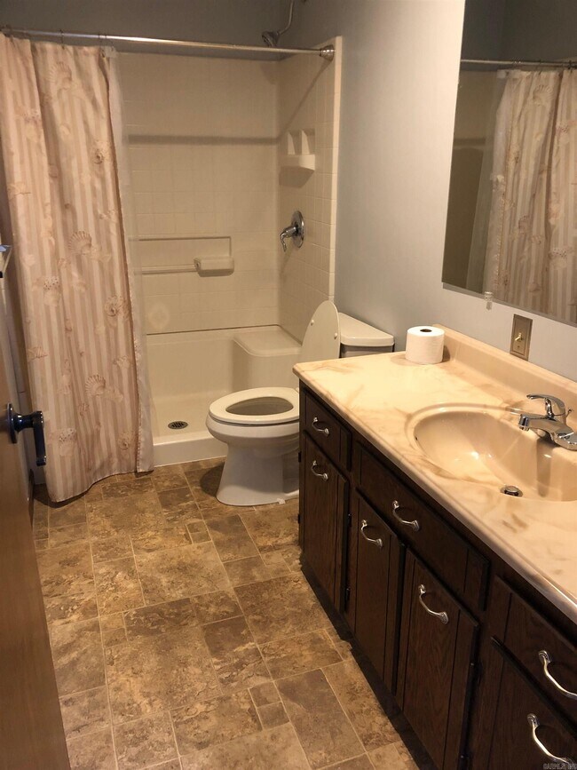 Building Photo - 125 Bluebird Glen