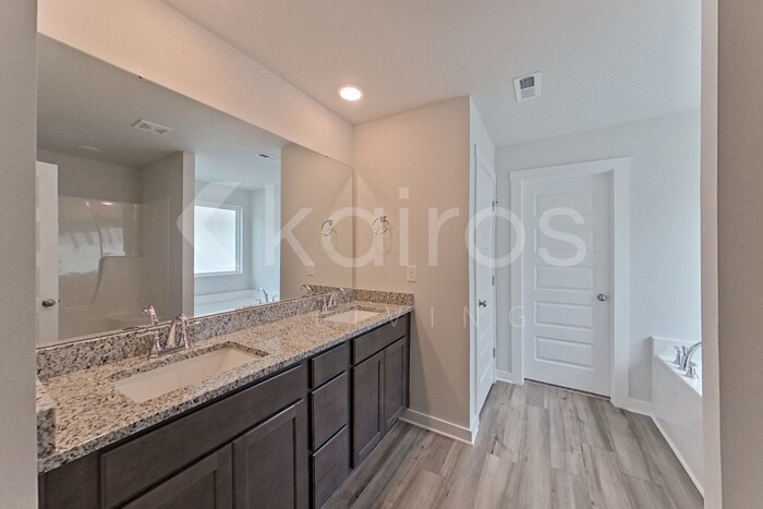 Building Photo - 6106 Taramore Ln NW
