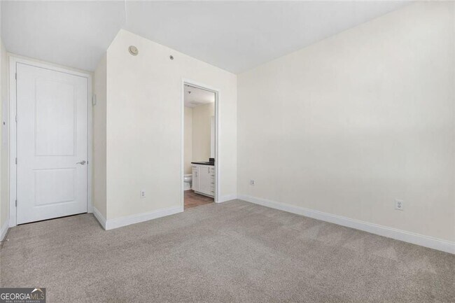 Building Photo - 270 17th St NW