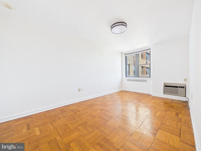 Building Photo - 2601 Pennsylvania Ave