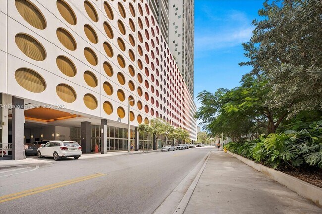 Building Photo - 55 SE 6th St
