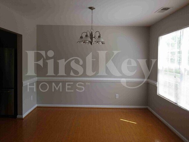 Building Photo - 4460 Vernon Farms Blvd