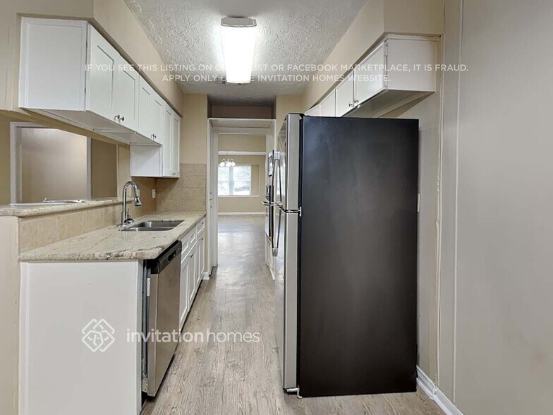 Building Photo - 801 Newport Blvd