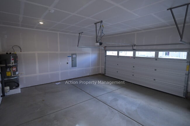 Building Photo - Beautiful New 3 Bed 2 Bath Home in Rolling Hills – Built in 2025