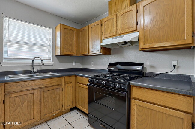 Building Photo - 287 Sunset Hills Dr