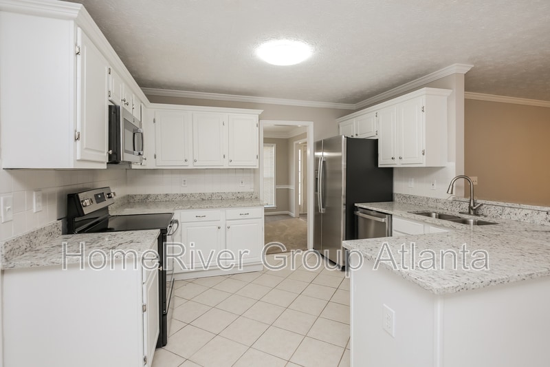 Building Photo - 911 Rolling Meadows Dr