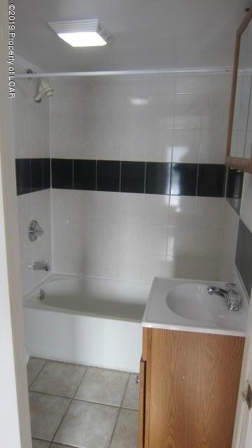 Building Photo - 120 S Chestnut St