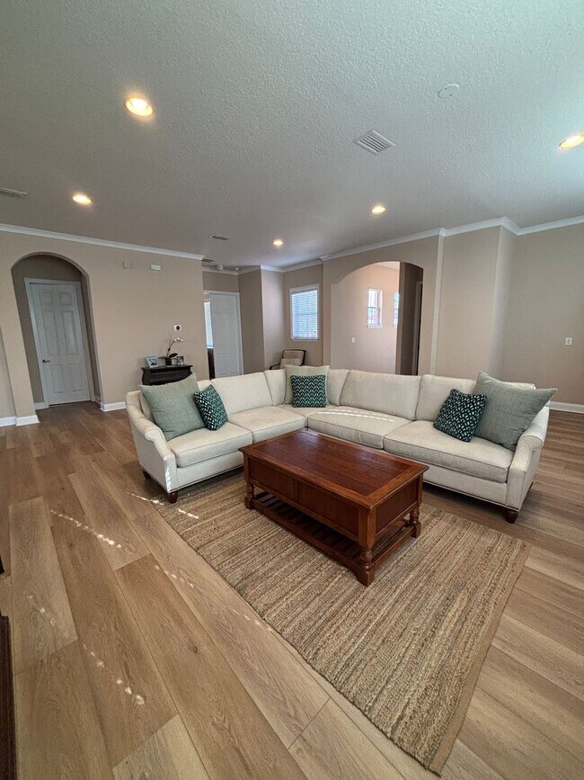 Building Photo - Large Ponte Vedra Condo