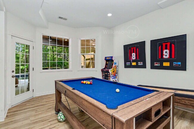 Building Photo - The Finest Furnished Upscale Executive Home, an Exquisite Luxury Rental, in Tega Cay for the Disc...