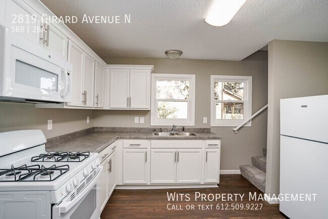 Building Photo - 2819 N Girard Ave