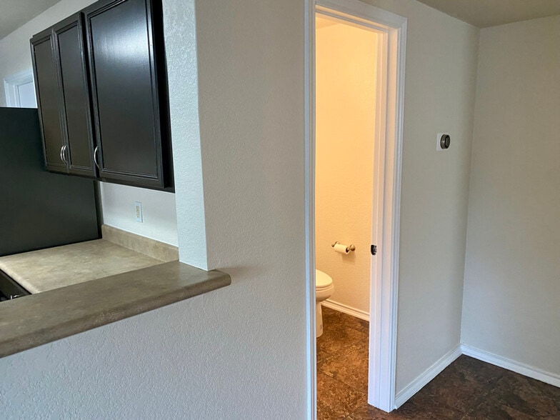 Building Photo - 14735 Bending Point