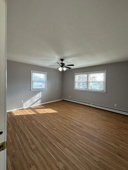 Building Photo - 61 Kellum St