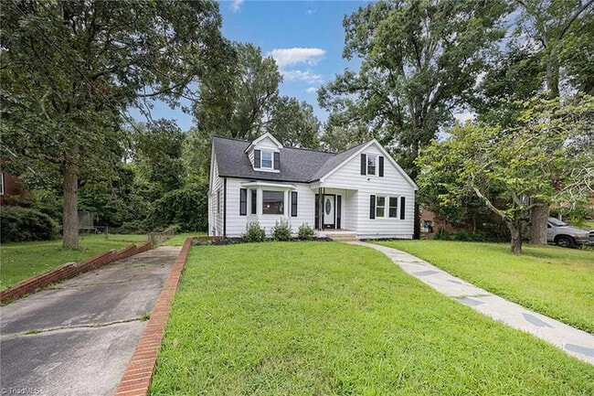 Building Photo - Earn Wealth While Leasing - Like a Homeown...