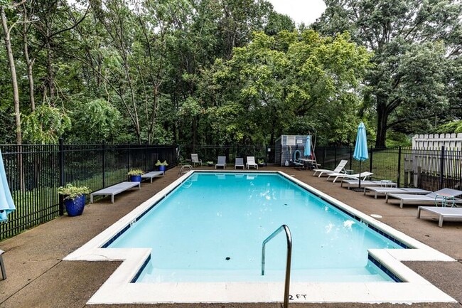 Building Photo - 358 S Pantops Dr