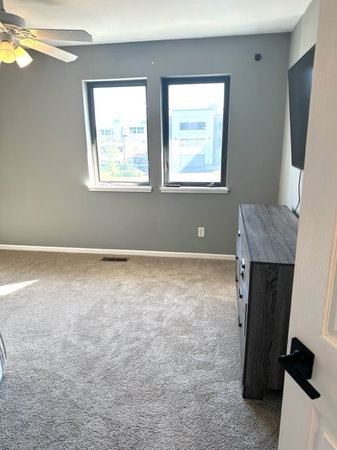 Building Photo - 334 W 5th St