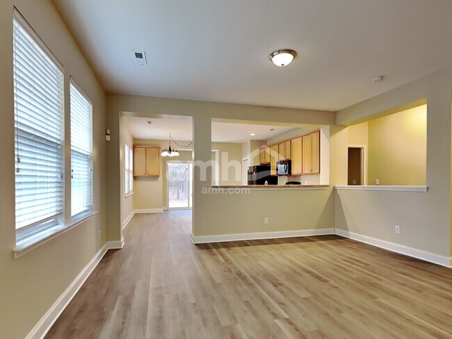 Building Photo - 248 Woodbrook Way