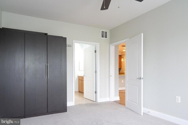 Building Photo - 1115 Cameron St